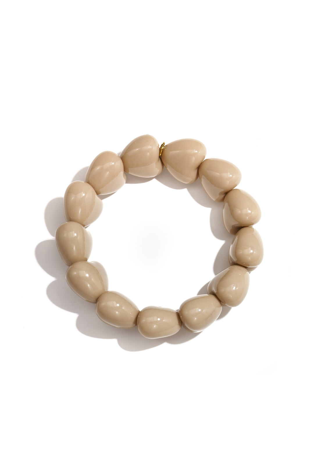 Armbandje met 13 kleine hartjes
