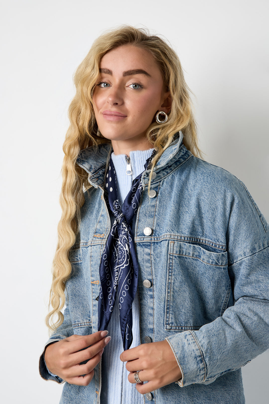 Wintersjaals met stippen, retro imitatiezijde, dagelijkse accessoires