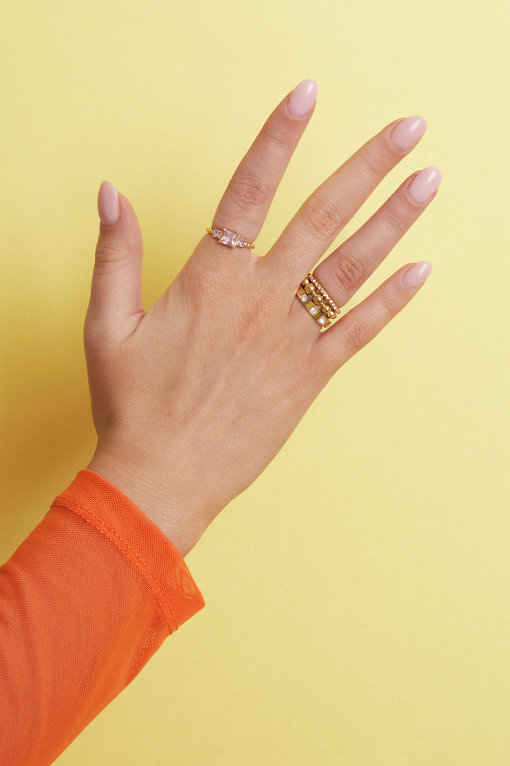 Minimalistische ring met steentjes