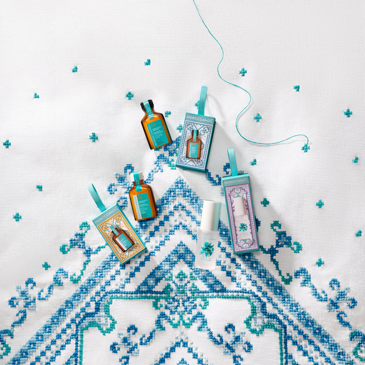 Moroccanoil Treatment Holiday Ornament – Limited Edition (Light & Original)