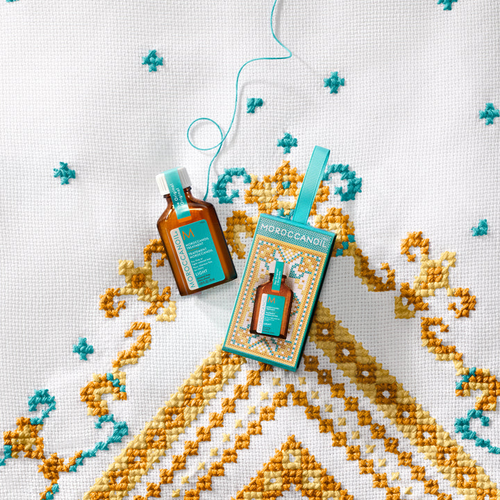 Moroccanoil Treatment Holiday Ornament – Limited Edition (Light & Original)