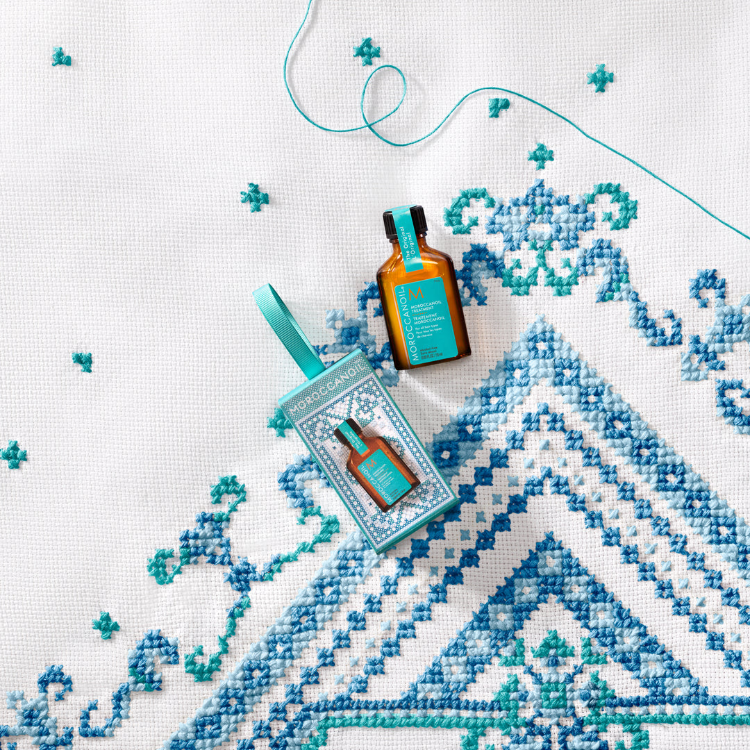 Moroccanoil Treatment Holiday Ornament – Limited Edition (Light & Original)