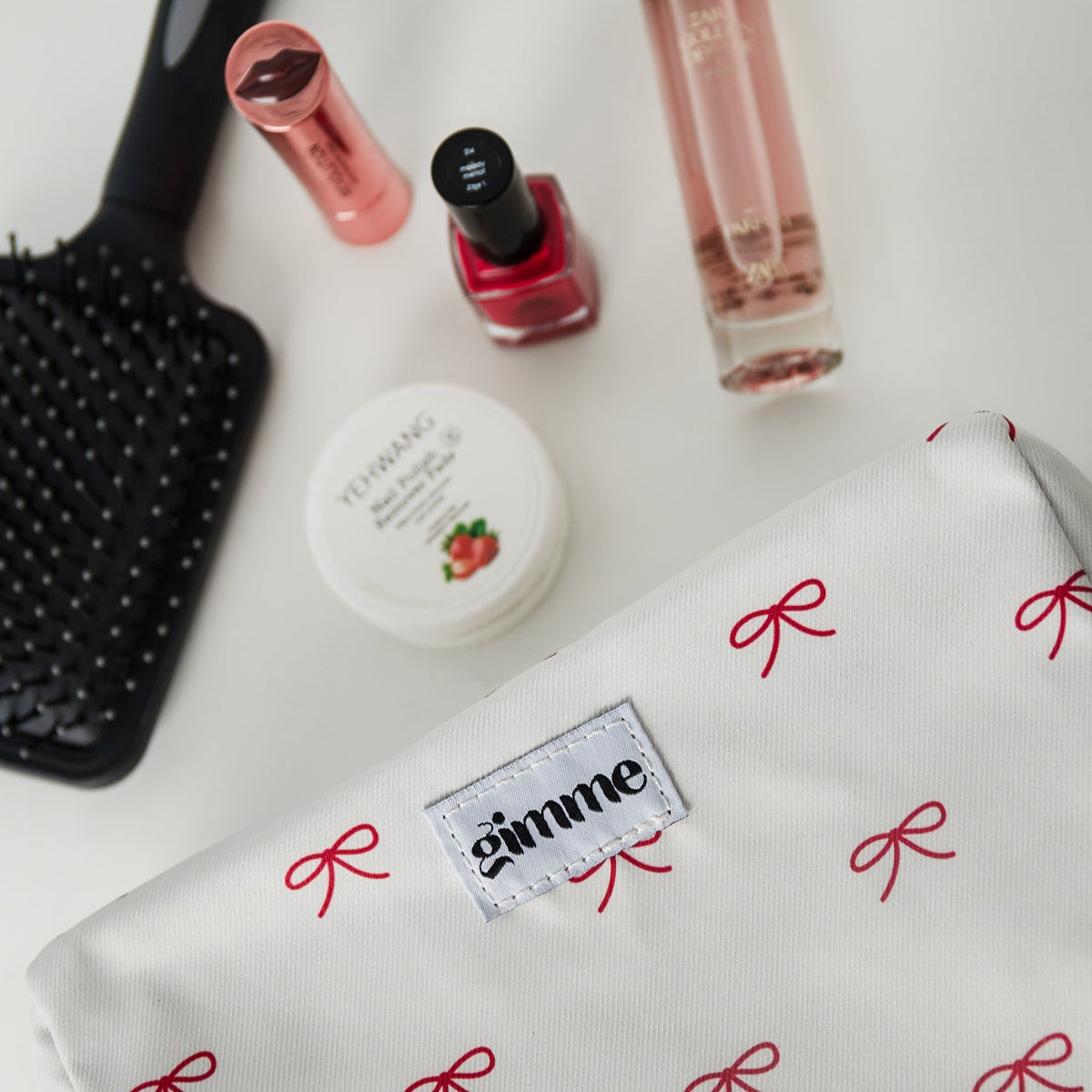 Beauty Bags & Travel Pouches