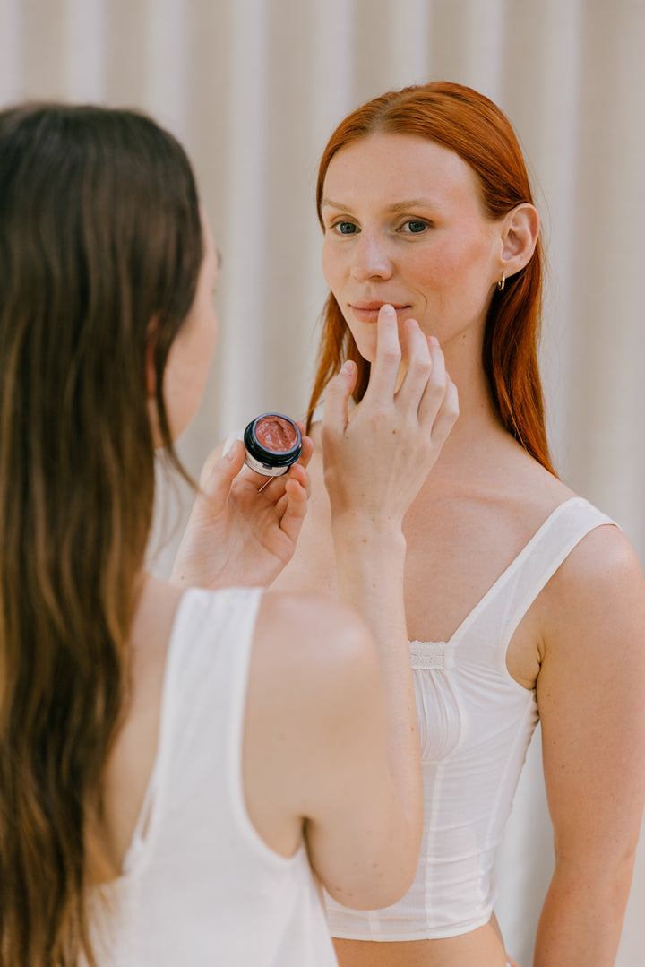 Líkami Meltabalm – Biomimetic 4-in-1 Colour Balm (6 tinten)