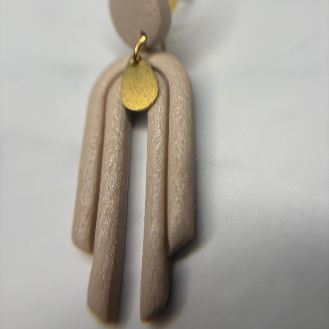 Arch oorbellen – Regenboogvorm & grafisch design - Blossoms Beauty