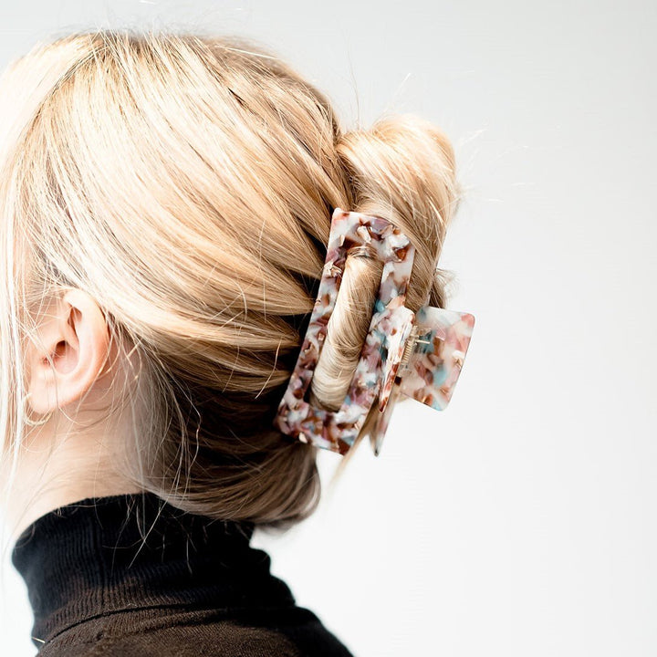 Femke – Grote Marmeren Clip - Blossoms Beauty