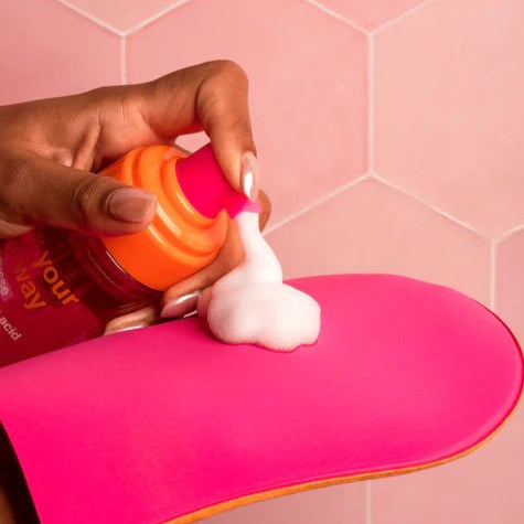 Glow your own way – OG self - tan mousse of gel - Blossoms Beauty