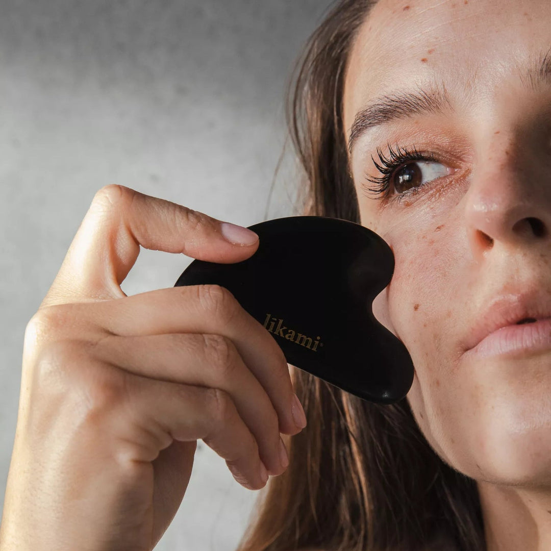 Líkami Gua Sha Sculpting Tool – Natuurlijke massage tool voor een stralende huid - Blossoms Beauty