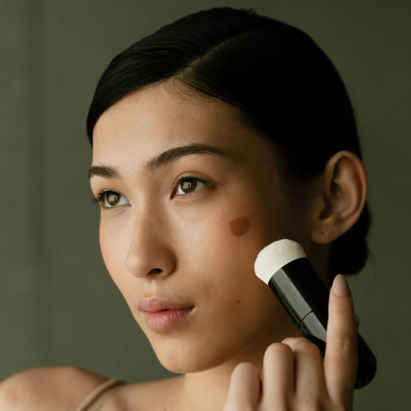 Líkami Liquid Blender Brush – Vegan blendingkwast voor een vlekkeloze teint - Blossoms Beauty