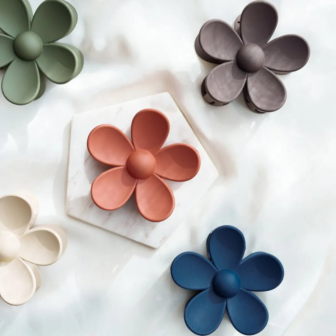 Lou - Bloemen Clip - Blossoms Beauty