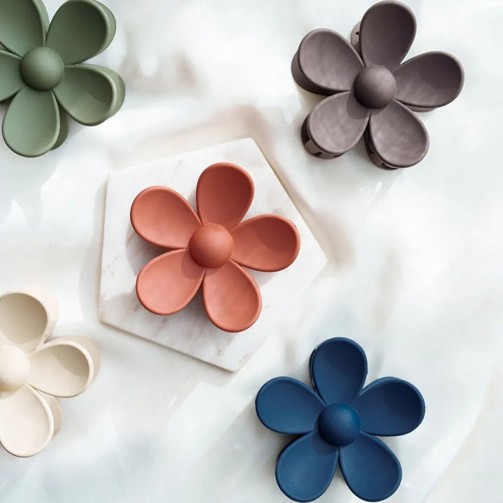 Lou - Bloemen Clip - Blossoms Beauty