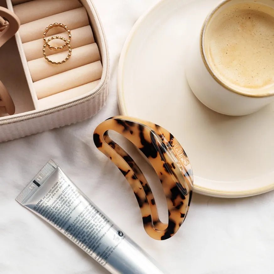 Olivia – Maanvormige Clip - Blossoms Beauty